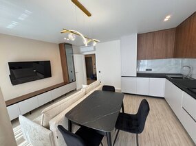 Подам стильну функціональну 1 к.кв в Центрі в новобудов